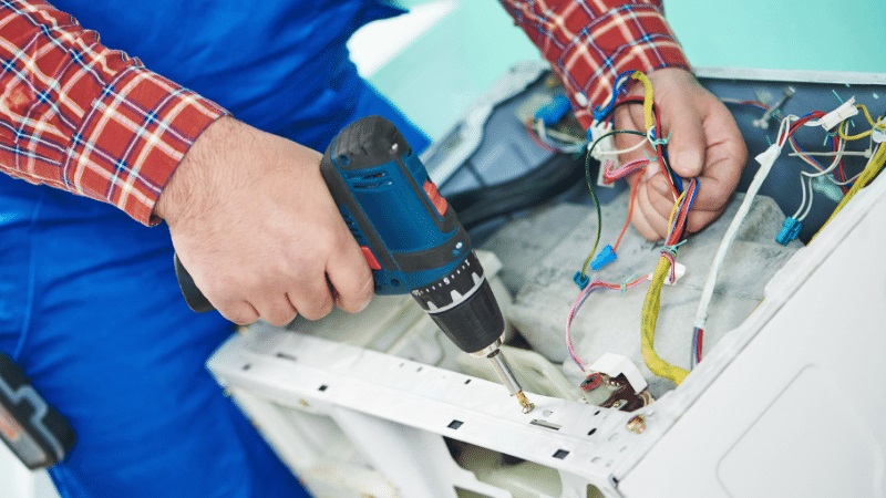 Çayırova Ferroli Ferroli çamaşır makinesi kart tamiri – Su almama arızası orijinal parça ile giderildi. - Teknik servis örneği